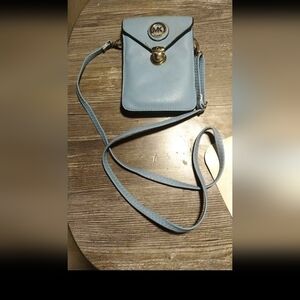 Michael kors phone hand bag